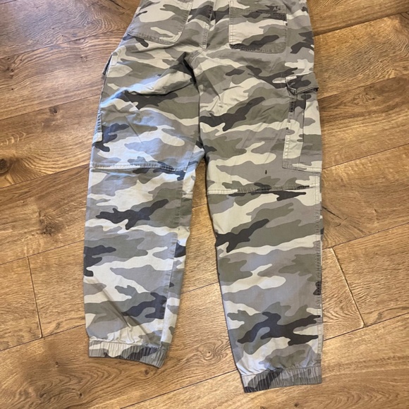 American Eagle Jogger pants size 4 - Picture 7 of 8